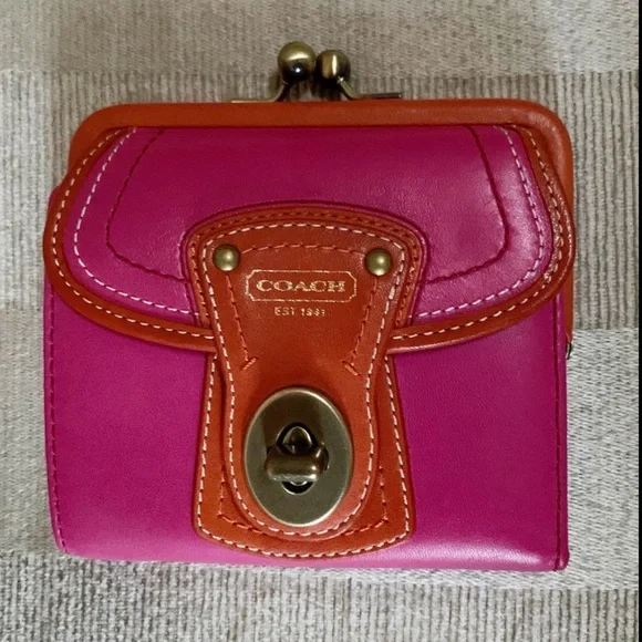 小物 Coach Legacy Kisslock Small Wallet y2k Coach Legacy Turnlock Grey French Cut Wallet Kiss Lock